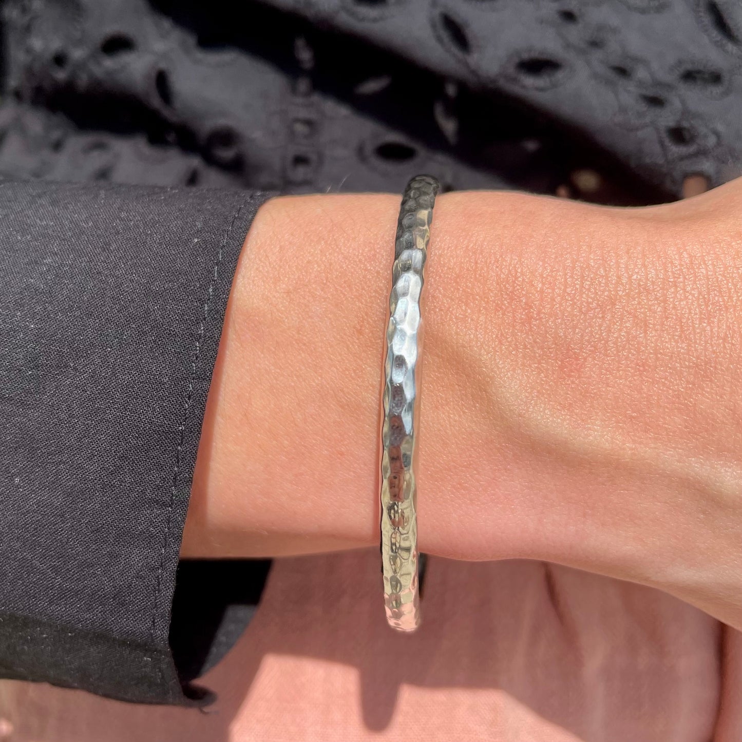 Vintage Sterling Silver Hammered Style Bangle