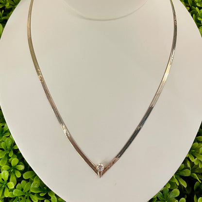 Vintage Sterling Silver Italian Round Stone Herringbone Necklace