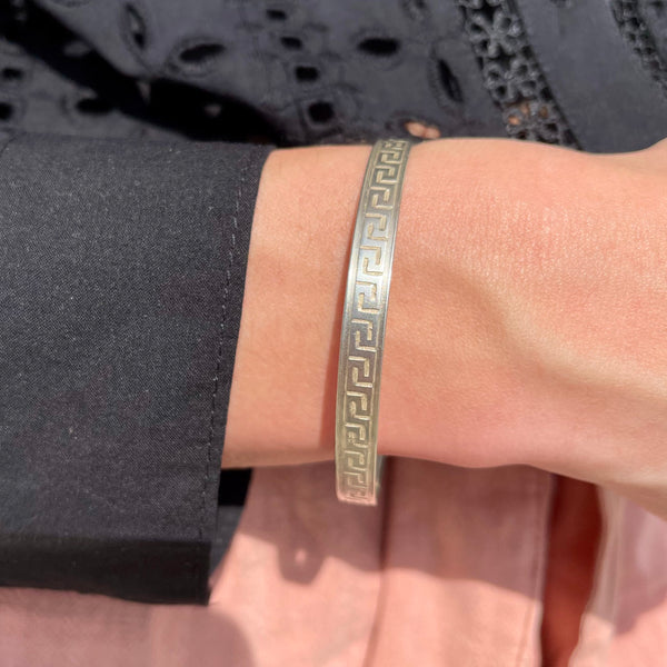 Vintage Sterling Silver Textured Bangle – Minkaa Daisy
