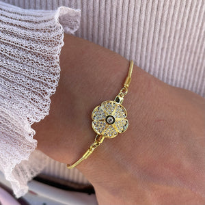 Haven Pavé Daisy Bracelet