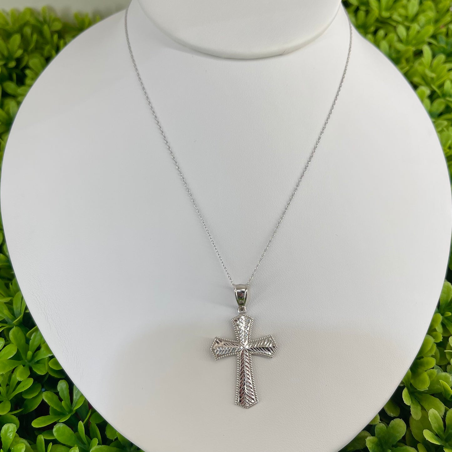 Vintage 14K White Gold Cross Filigree Pendant