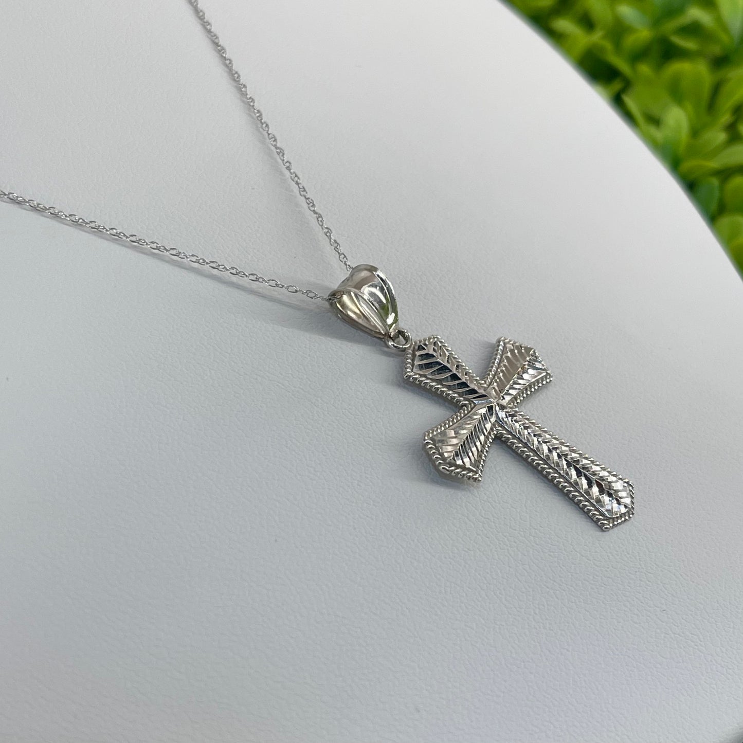 Vintage 14K White Gold Cross Filigree Pendant