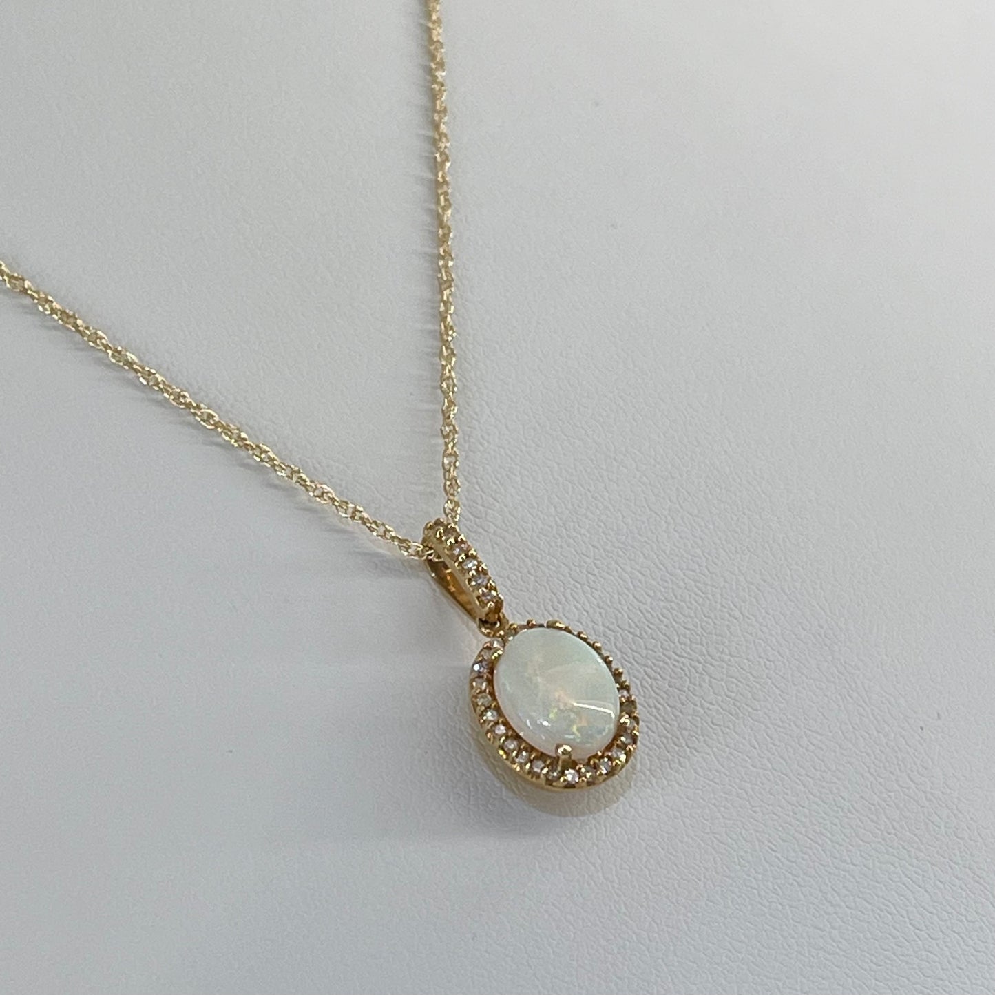 Vintage 14K Yellow Gold Opal & Diamond Necklace