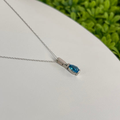 Vintage 14K White Gold Blue Topaz & Diamond Pendant