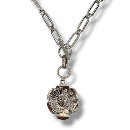 Sunburst Sydney Daisy on Toggle Chain