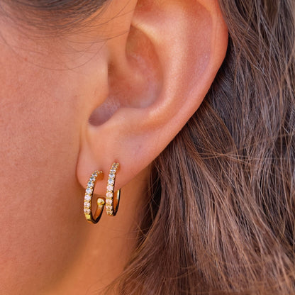 small gold hoop earrings