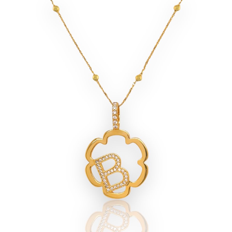 Peyton Daisy Initial Necklace