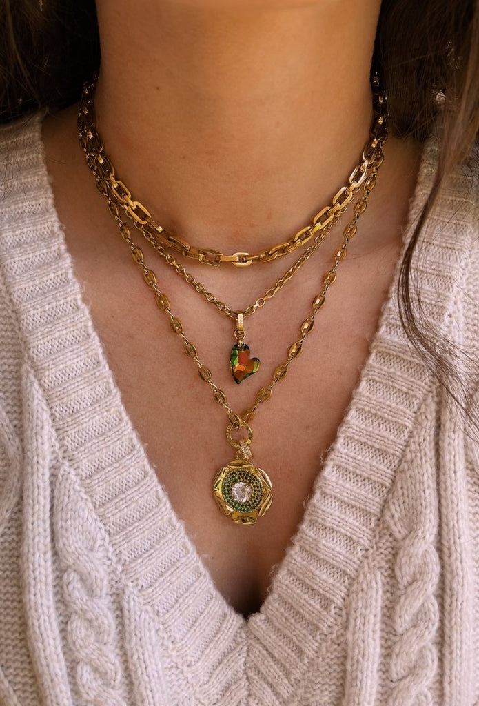 Small Cupid Crystal Drop Necklace - Minkaa Daisy